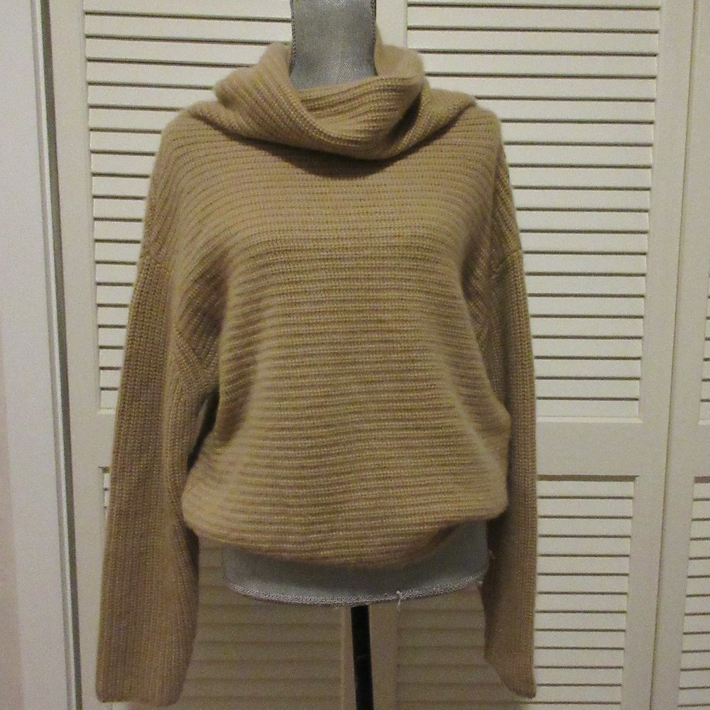 NAADAM 100% cashmere sweater turtleneck